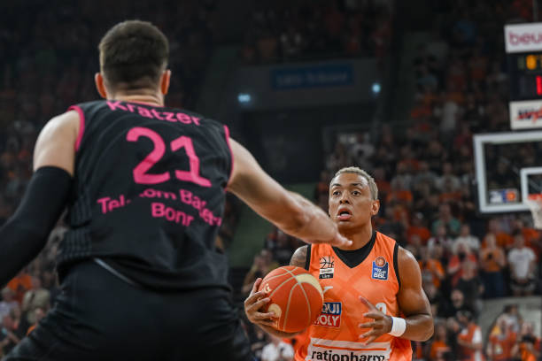 日进行的C 日进行的C