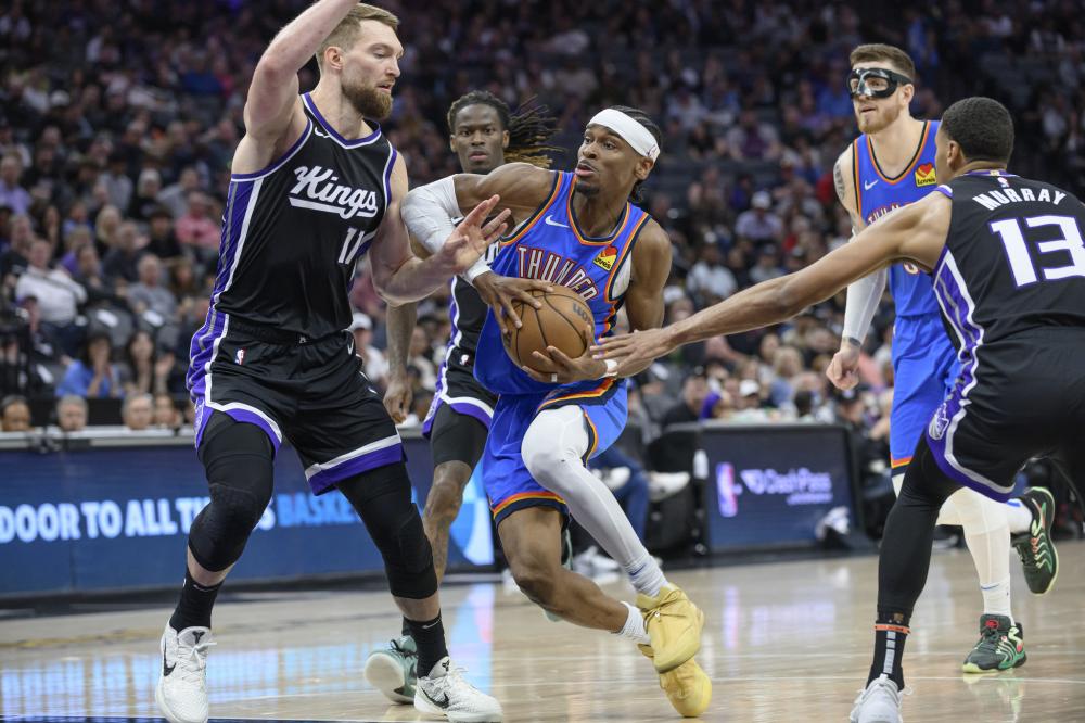 也折射出篮 也折射出篮